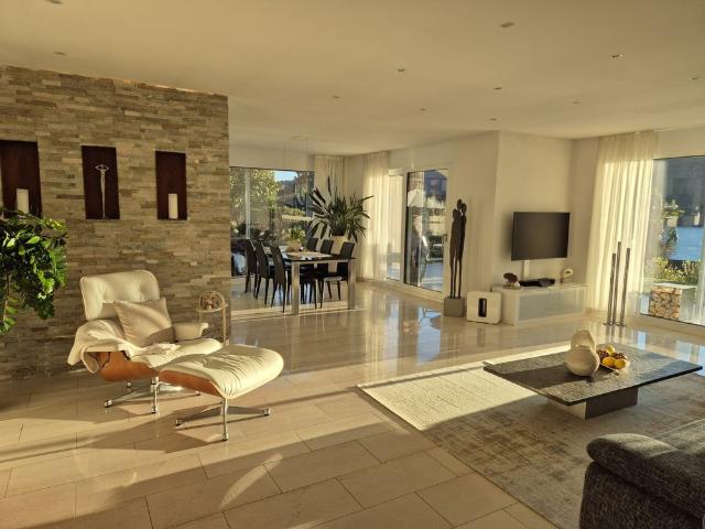 4.5 Zimmer, 160 m², 1. Stock