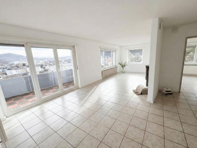 4.5 Zimmer, 170 m², 1. Stock