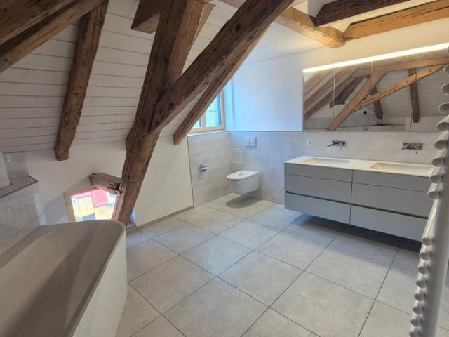 4.5 Zimmer, 170 m², 2. Stock
