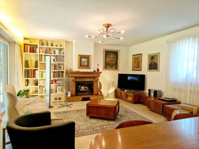 4.5 Zimmer, 170 m²