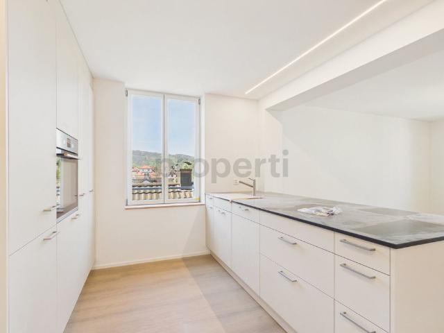 4.5 Zimmer, 175 m², 3. Stock