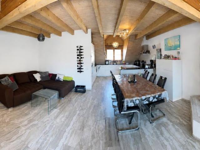 4.5 Zimmer, 180 m², 2. Stock