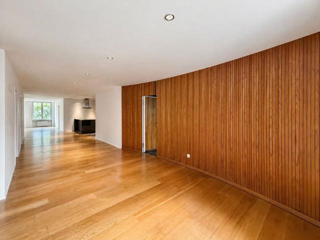 4.5 Zimmer, 180 m², 2. Stock