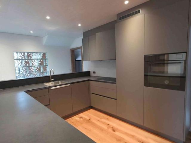 4.5 Zimmer, 180 m²