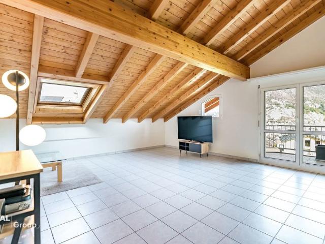 4.5 Zimmer, 181 m²