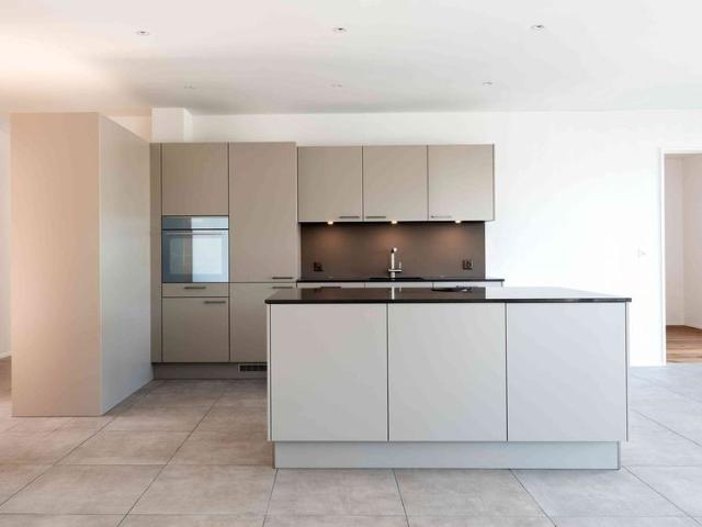 4.5 Zimmer, 100 m², 1. Stock