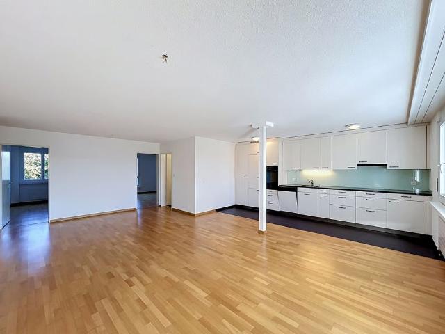 4.5 Zimmer, 100 m², 1. Stock