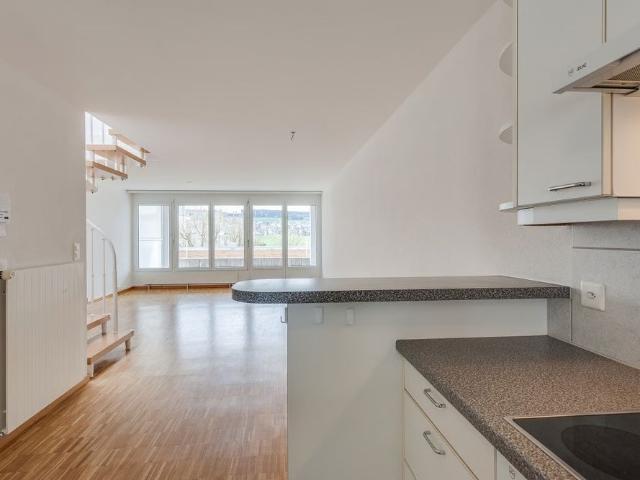 4.5 Zimmer, 102 m², 1. Stock