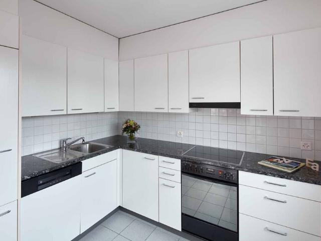 4.5 Zimmer, 107 m², EG