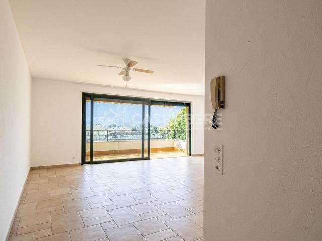 4.5 Zimmer, 107 m², 2. Stock
