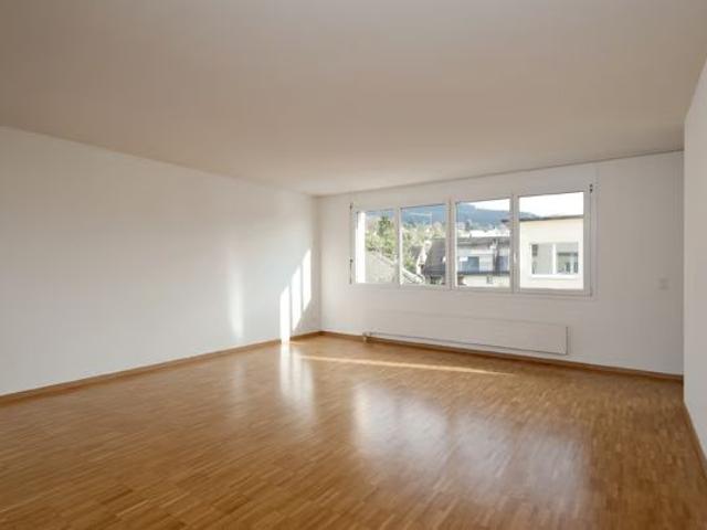 4.5 Zimmer, 104 m², EG