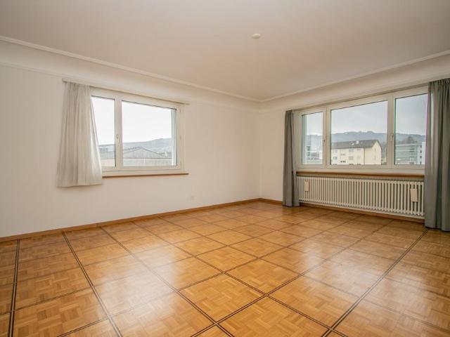 4.5 Zimmer, 105 m², 2. Stock