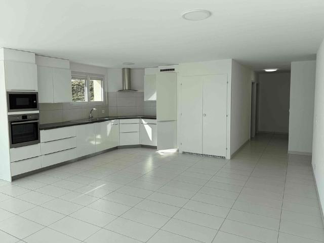 4.5 Zimmer, 105 m², 2. Stock