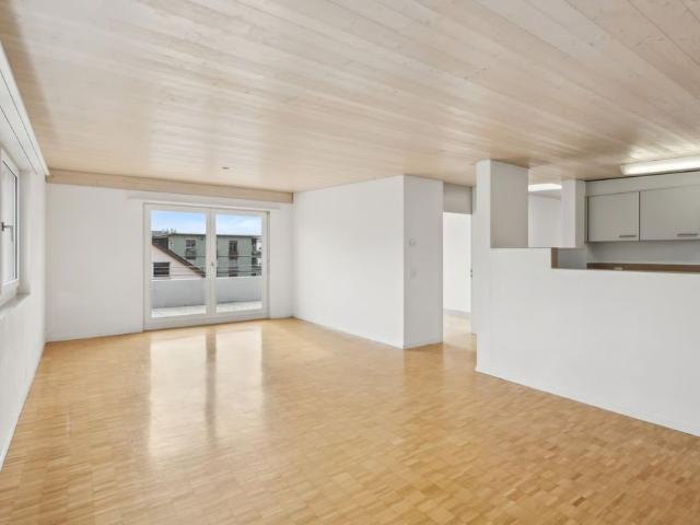 4.5 Zimmer, 105 m², 3. Stock