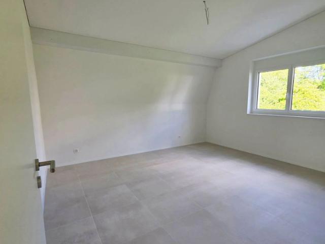 4.5 Zimmer, 113 m², 2. Stock