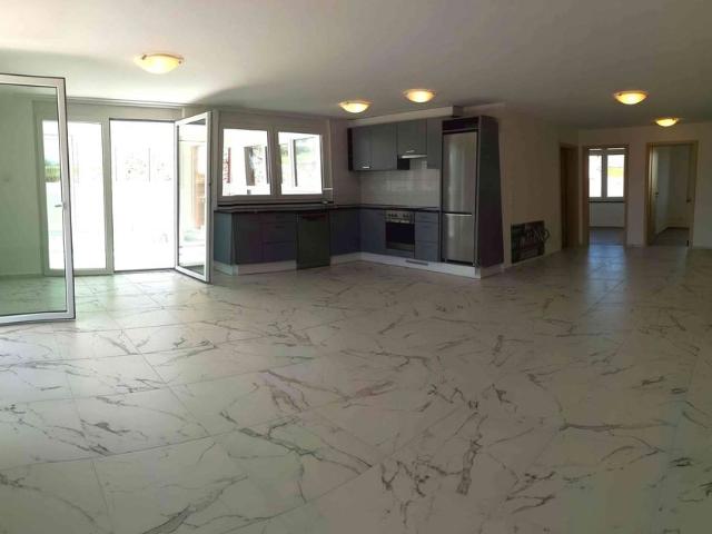4.5 Zimmer, 110 m², EG