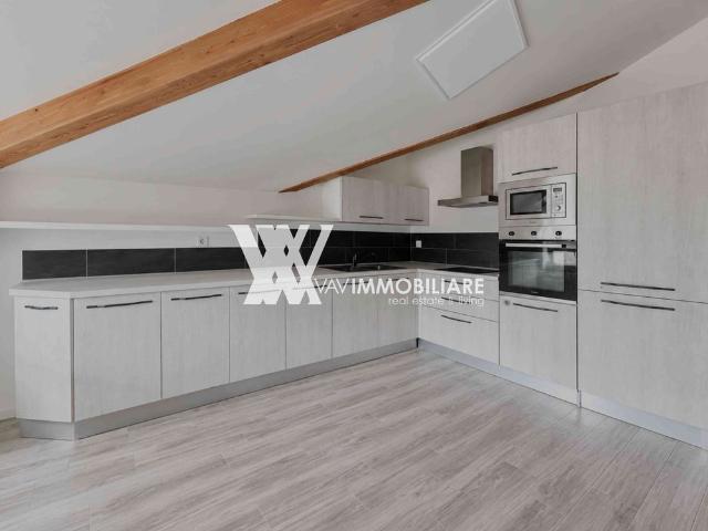 4.5 Zimmer, 110 m², 2. Stock