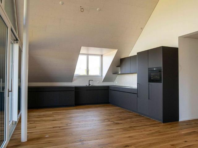 4.5 Zimmer, 111 m², 2. Stock