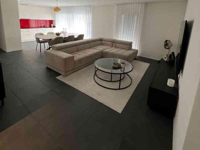 4.5 Zimmer, 111 m², 2. Stock
