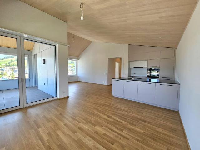 4.5 Zimmer, 112 m², 2. Stock