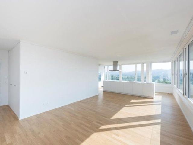 4.5 Zimmer, 118 m², 16. Stock