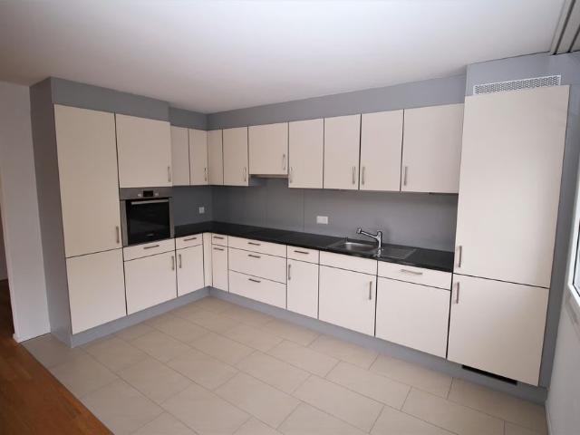 4.5 Zimmer, 118 m², 2. Stock