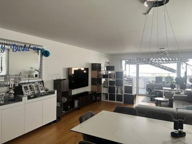 4.5 Zimmer, 118 m², 2. Stock