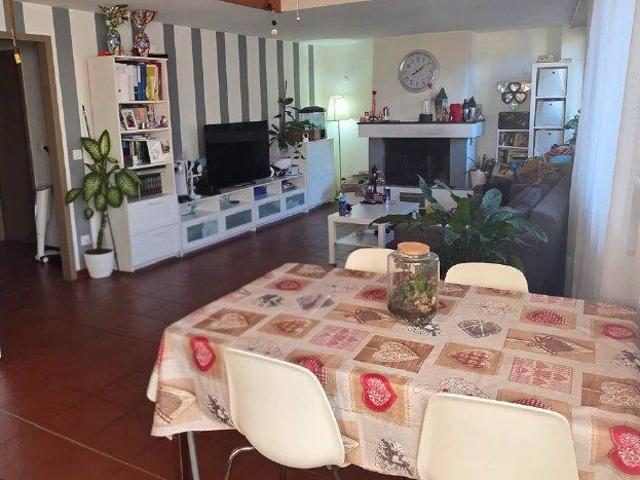 4.5 Zimmer, 118 m², 2. Stock