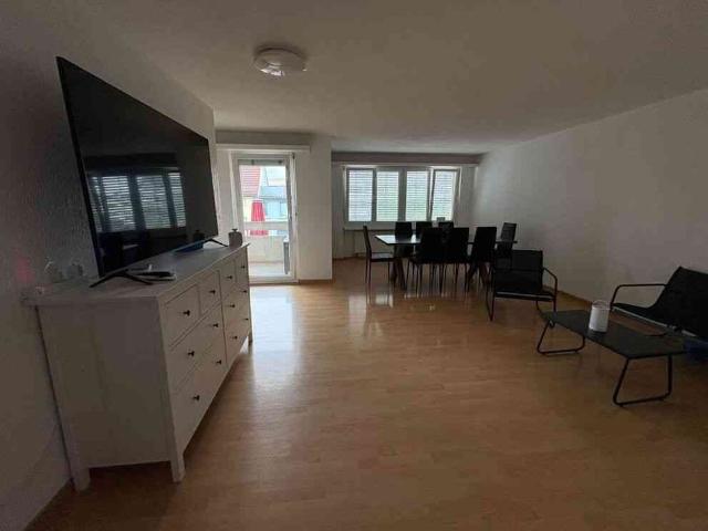 4.5 Zimmer, 120 m², 1. Stock