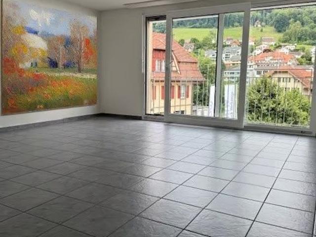 4.5 Zimmer, 120 m², 1. Stock