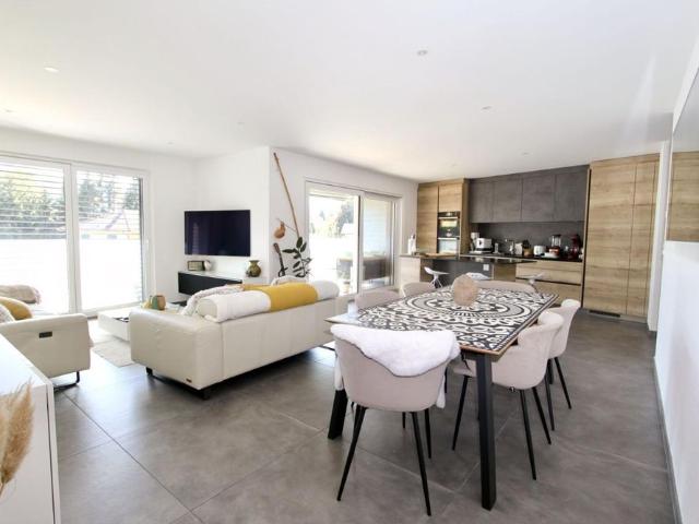 4.5 Zimmer, 120 m², 2. Stock