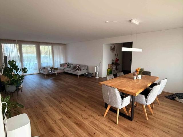 4.5 Zimmer, 120 m², 2. Stock