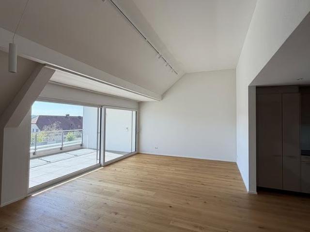 4.5 Zimmer, 121 m², 2. Stock