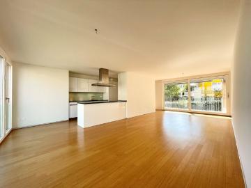 4.5 Zimmer, 122 m², 1. Stock