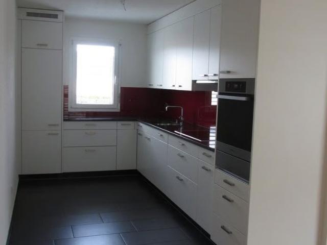 4.5 Zimmer, 122 m², 2. Stock