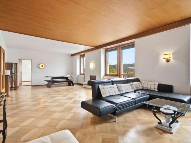4.5 Zimmer, 125 m², 1. Stock