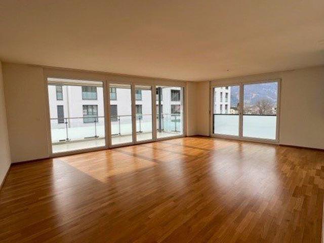 4.5 Zimmer, 125 m², 2. Stock