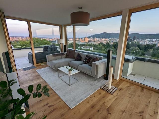 4.5 Zimmer, 128 m², 2. Stock
