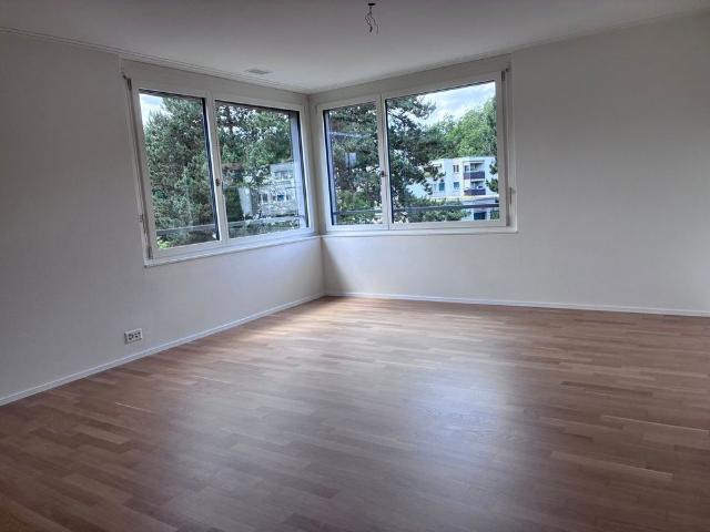 4.5 Zimmer, 129 m², 1. Stock