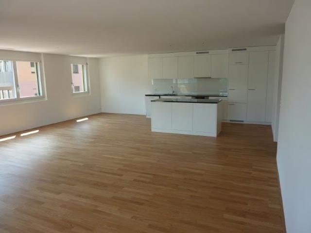 4.5 Zimmer, 129 m², 1. Stock