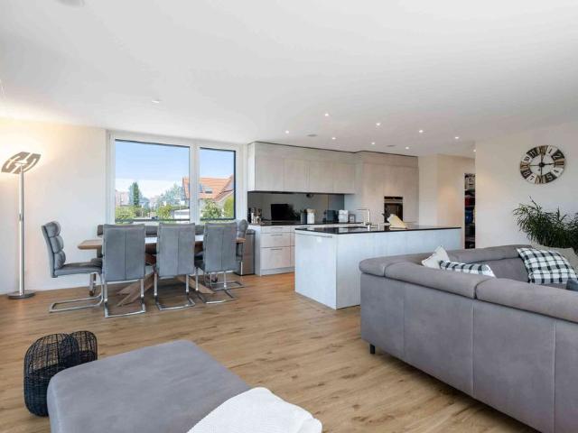 4.5 Zimmer, 129 m², 1. Stock