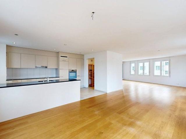 4.5 Zimmer, 130 m², EG