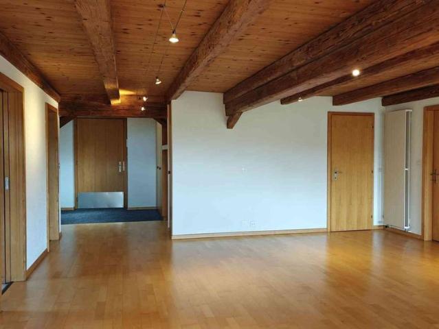 4.5 Zimmer, 130 m², 2. Stock