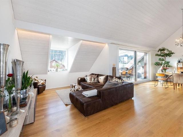 4.5 Zimmer, 130 m², 2. Stock