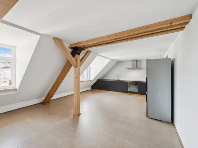 4.5 Zimmer, 130 m², 5. Stock