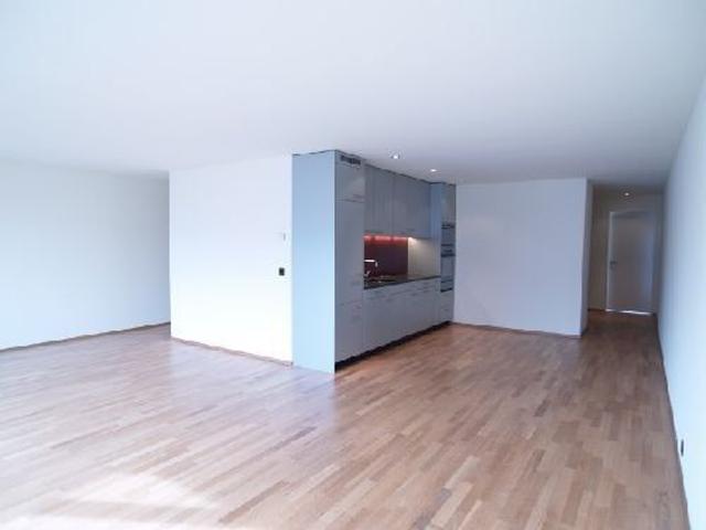 4.5 Zimmer, 132 m², 1. Stock