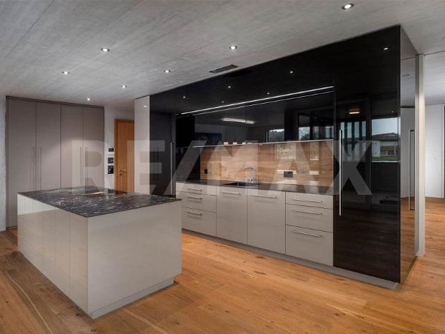 4.5 Zimmer, 132 m², 2. Stock
