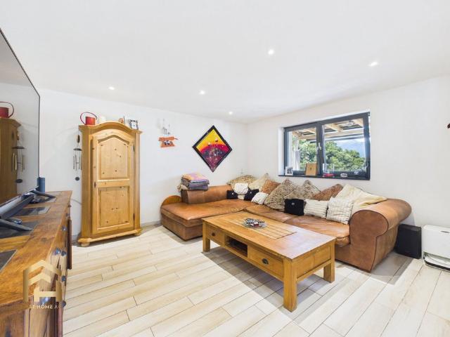 4.5 Zimmer, 132 m²