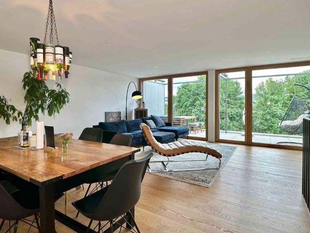 4.5 Zimmer, 137 m², 2. Stock