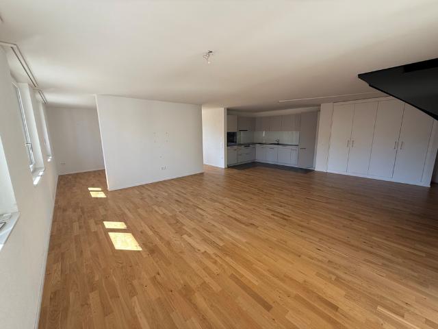 4.5 Zimmer, 134 m², 1. Stock